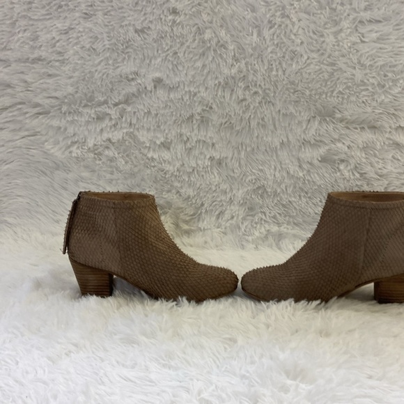 Liendo , Women’s, Tan Ankle Boots. Size-7 - Picture 4 of 11